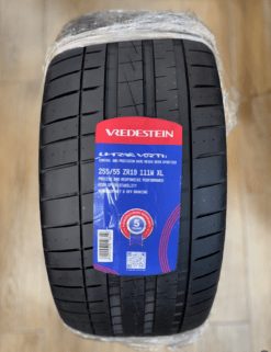 255/55R19 VREDESTEIN