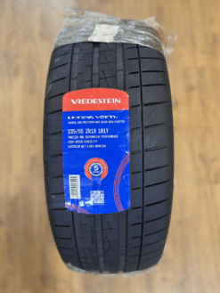 235/55R19 VREDESTEIN