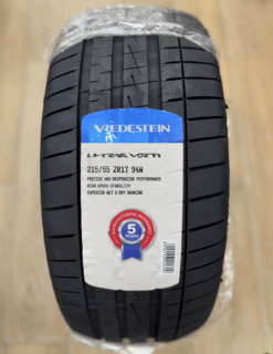 215/55R17 VREDESTEIN