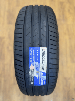 255/55R20 BRIDGESTONE